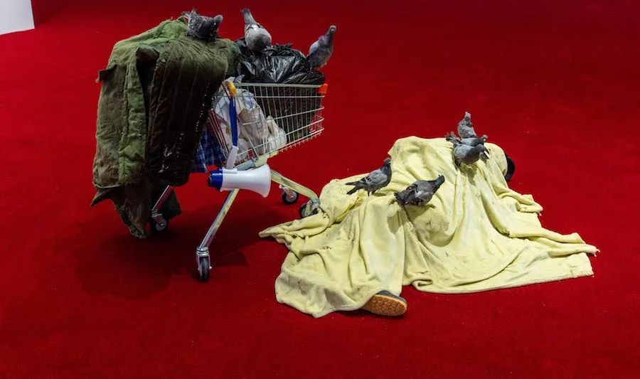 艺术家卡特兰什么实力,卡特兰把一根香蕉粘在墙上