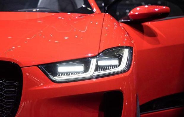 卤素灯led大灯氙气灯哪个更实用,卤素灯跟氙气灯哪个寿命长