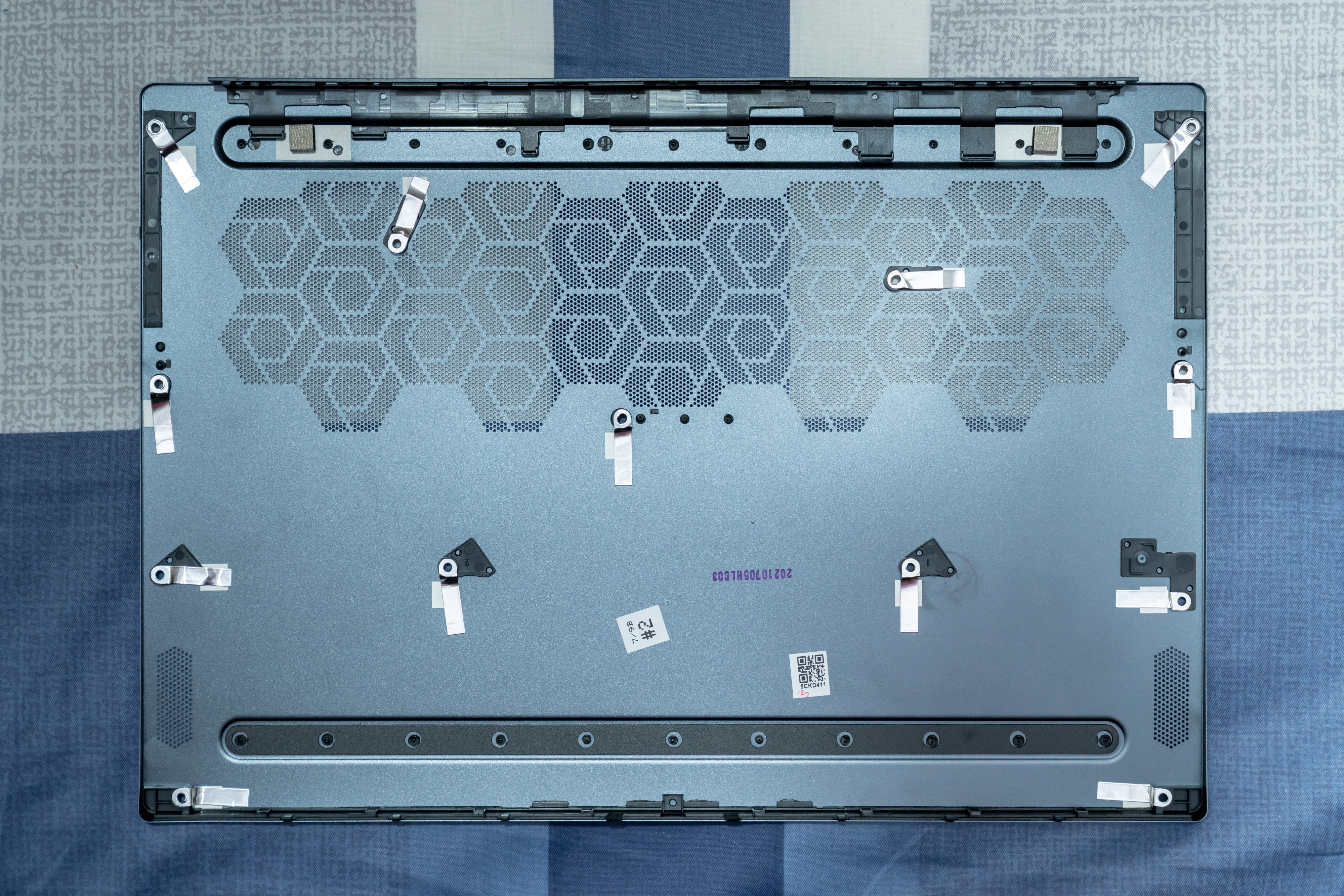 微星幻影15游戏测试,微星幻影15对比勇者