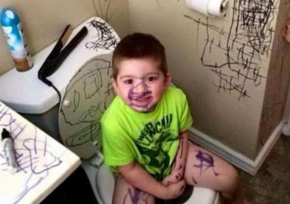 “孩子嘛，有什么办法”熊孩子跑跳成习惯？看机智住户如何反击