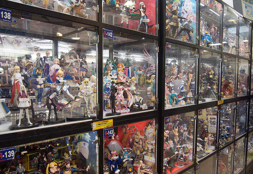 冰墩墩手办在哪里买,手办去哪里买正品