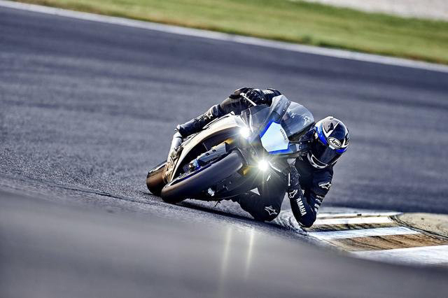 天上有飞机地上有坦克的游戏,天上有飞机地上有crh380d