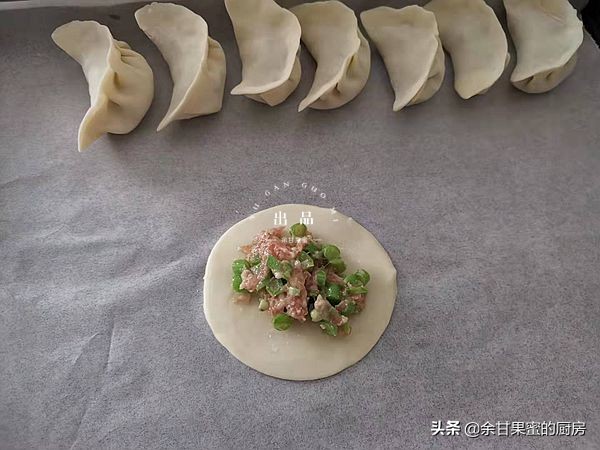 豆角饺子馅炒一下放什么调料好吃,豆角胡萝卜鸡蛋饺子馅怎么做好吃