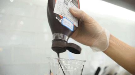 最近特火奶油冰淇淋,液氮网红冰淇淋