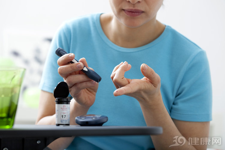 脸上水肿是什么脏器的病,脸部浮肿说明肾炎严重吗