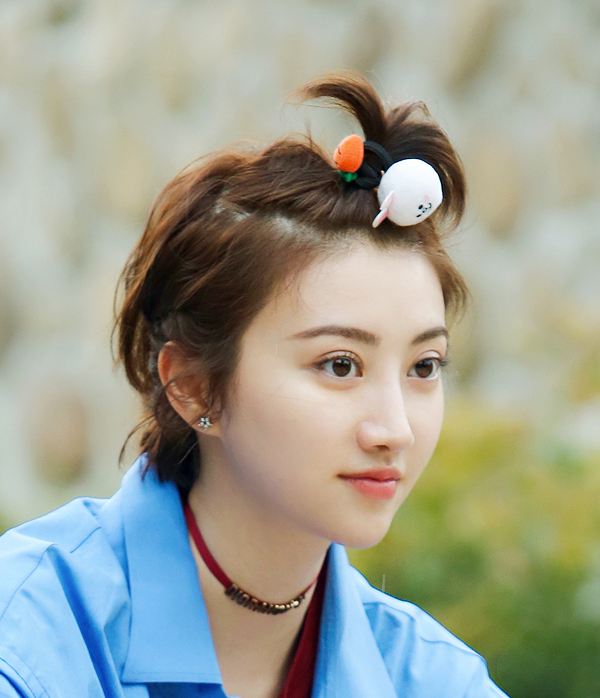 超减龄双丸子头,凌乱减龄高丸子头