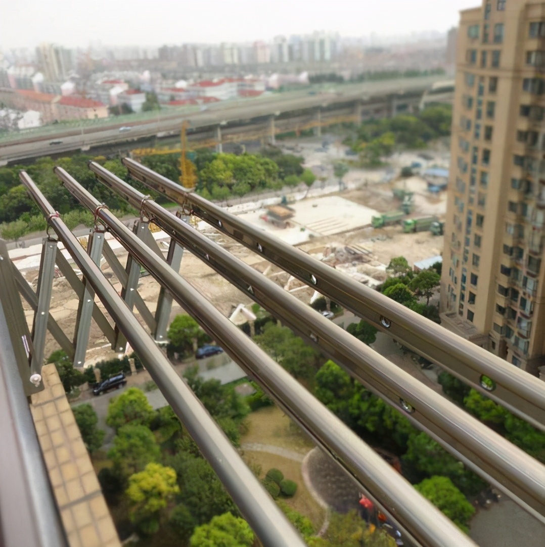 邻居在我家墙上装晾衣架,邻居在我家墙上装晾衣架怎么处理