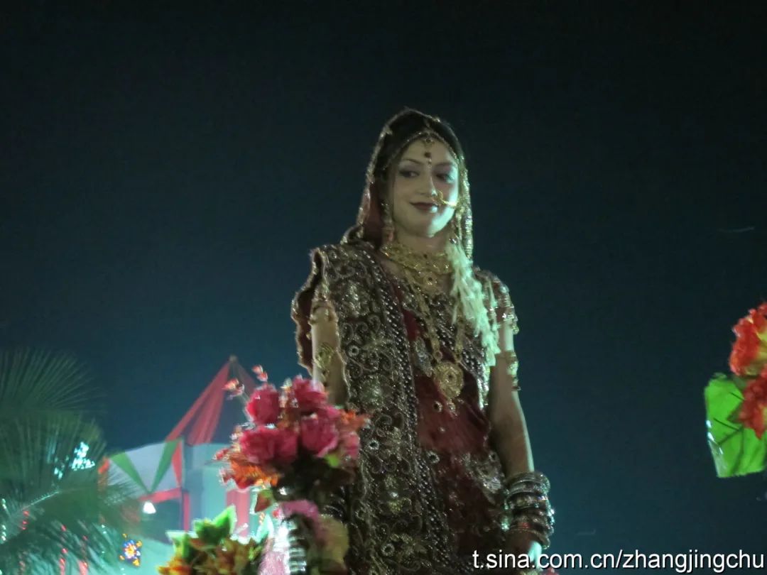 消失6年后,张静初单身生活首曝光!独居大House,与满屋破烂作伴