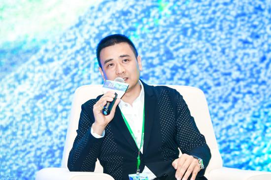 中国快餐豪门没落史：夫妻反目，母女成仇，出轨上位，锒铛入狱