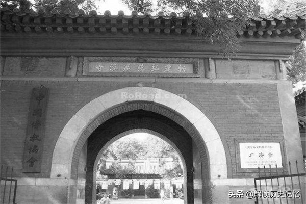 以前的寺庙和现在寺庙差别,南方寺庙比北方寺庙气派