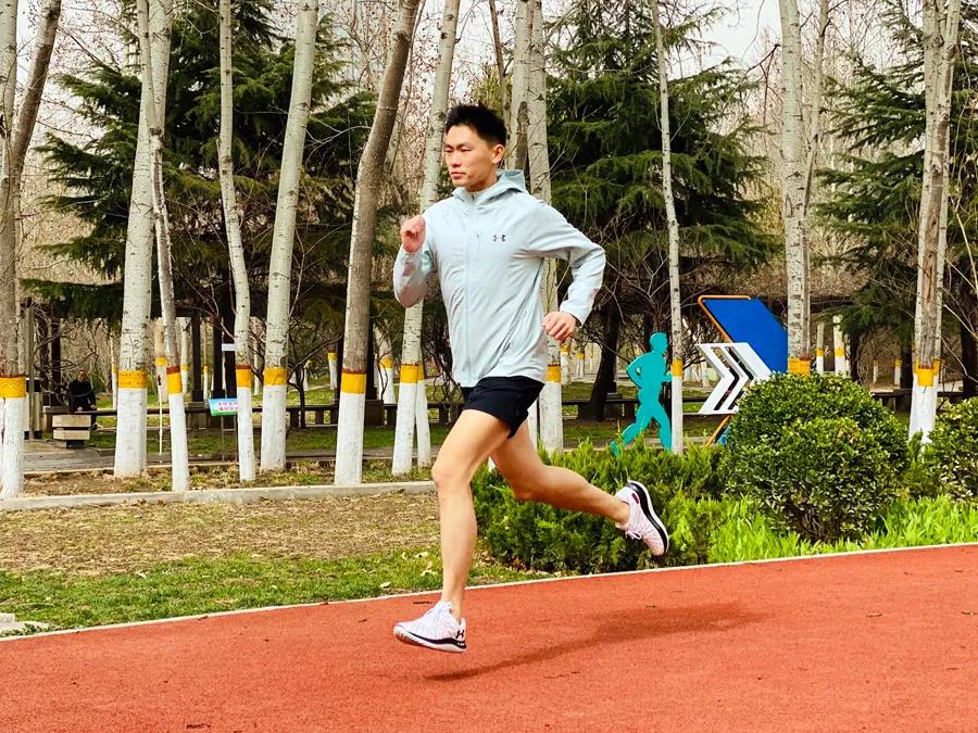 uaflow跑鞋适合立定跳远跑步么,uaflow跑鞋单只鞋重