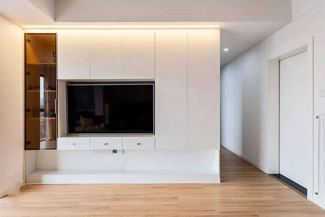 泛黄白墙、陈旧水晶灯统统过时!91㎡二手房用改造证明脱胎换骨