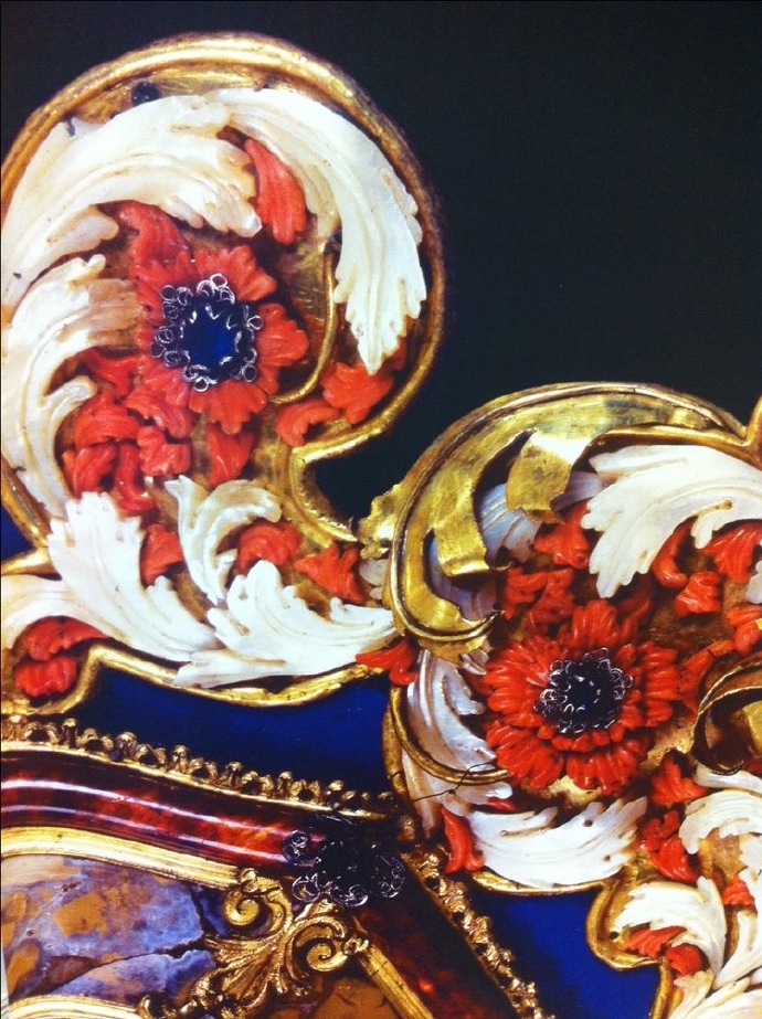 红珊瑚雕刻装饰,红珊瑚珠子雕刻