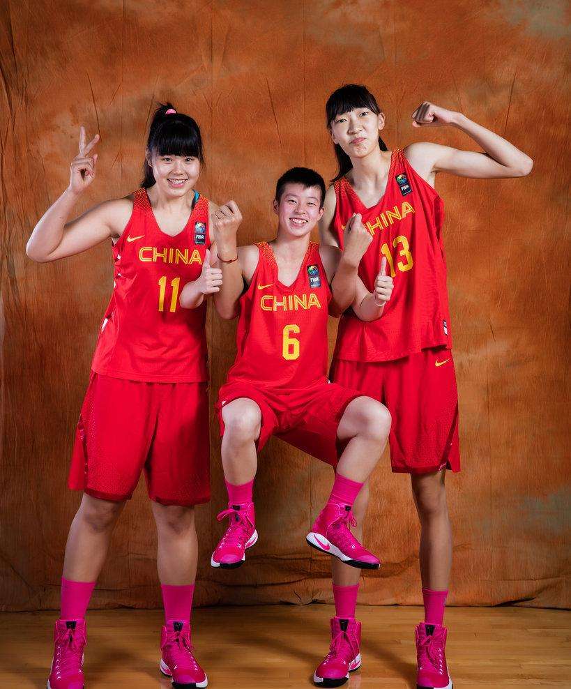 女篮奥尼尔刘禹彤李月汝,中国女篮女版奥尼尔