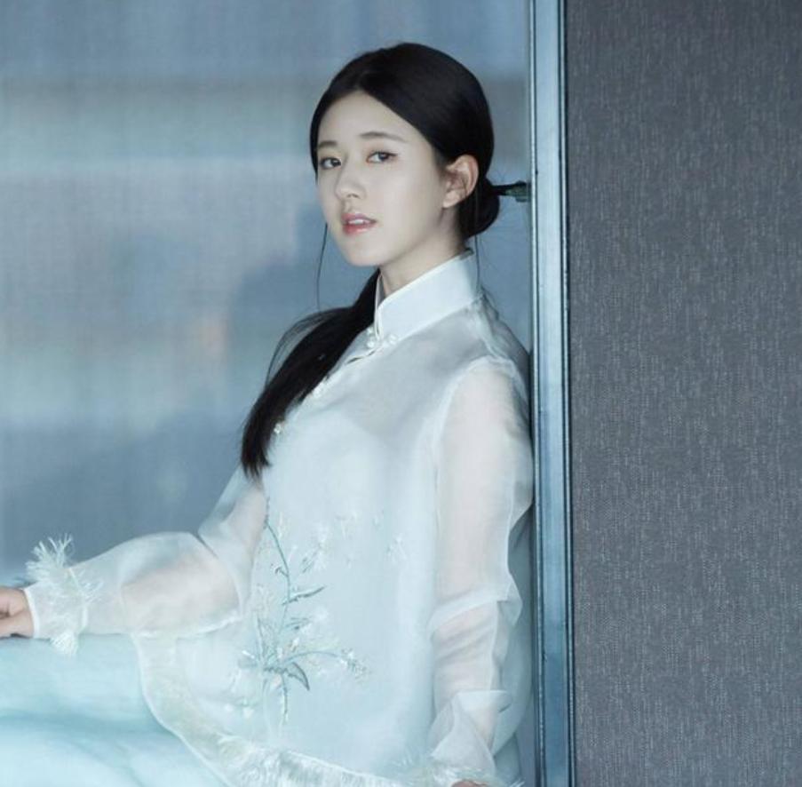 毛戈平给赵露思化妆,毛戈平给赵露思化妆视频