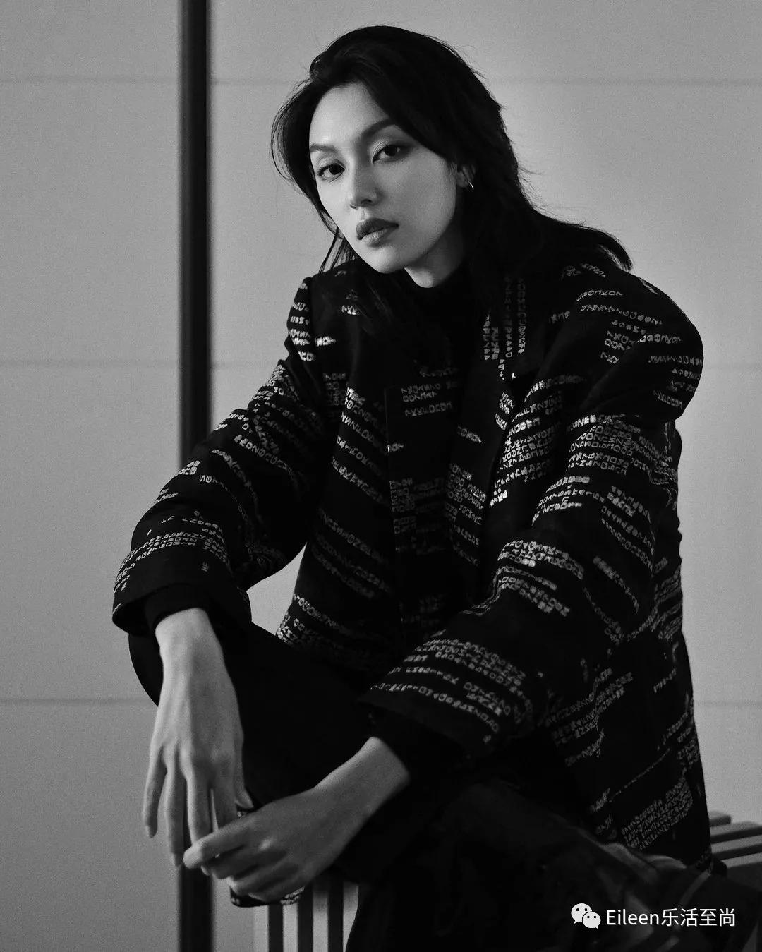 强捧成天后？未婚带女的她究竟如何成为大女主？