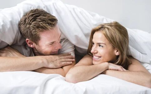 产后夫妻注意什么,产后4个月育儿知识