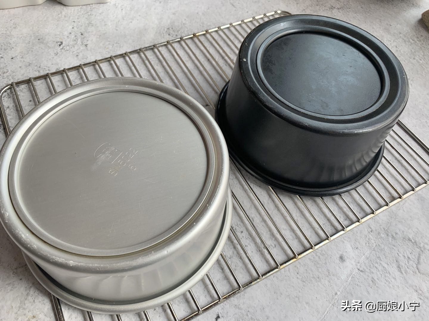 戚风蛋糕怎样做不开裂不塌陷,戚风蛋糕倒扣教学