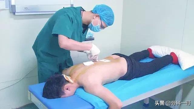 强直6年绝望自杀！在家人逼迫下，做出选择，竟然驼背也挺直了