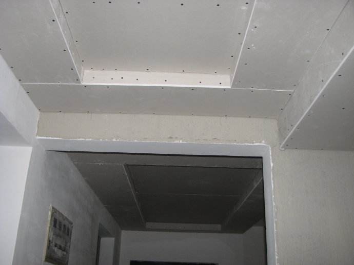 客厅吊顶用pvc有哪些款式,客厅吊顶用塑料扣板好看吗