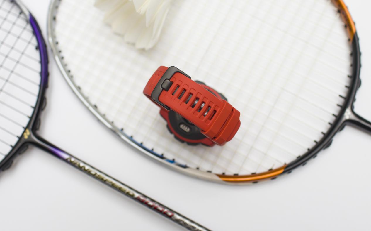 佳明手表instinctsolar,佳明instinct2智能手表