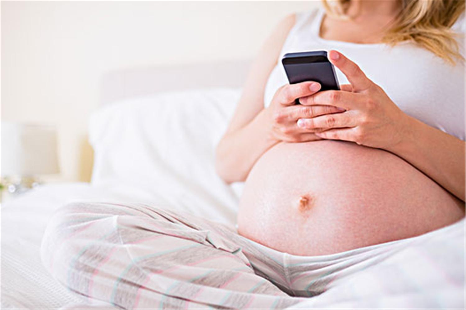 怀双胞胎后怎么顺利度过孕期,孕妇怀孕双胞胎结果只生一个