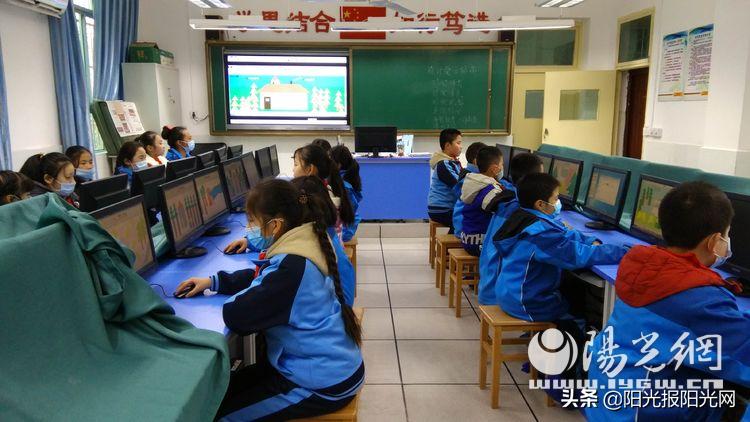 陕钢子校,初中组电脑绘画作品