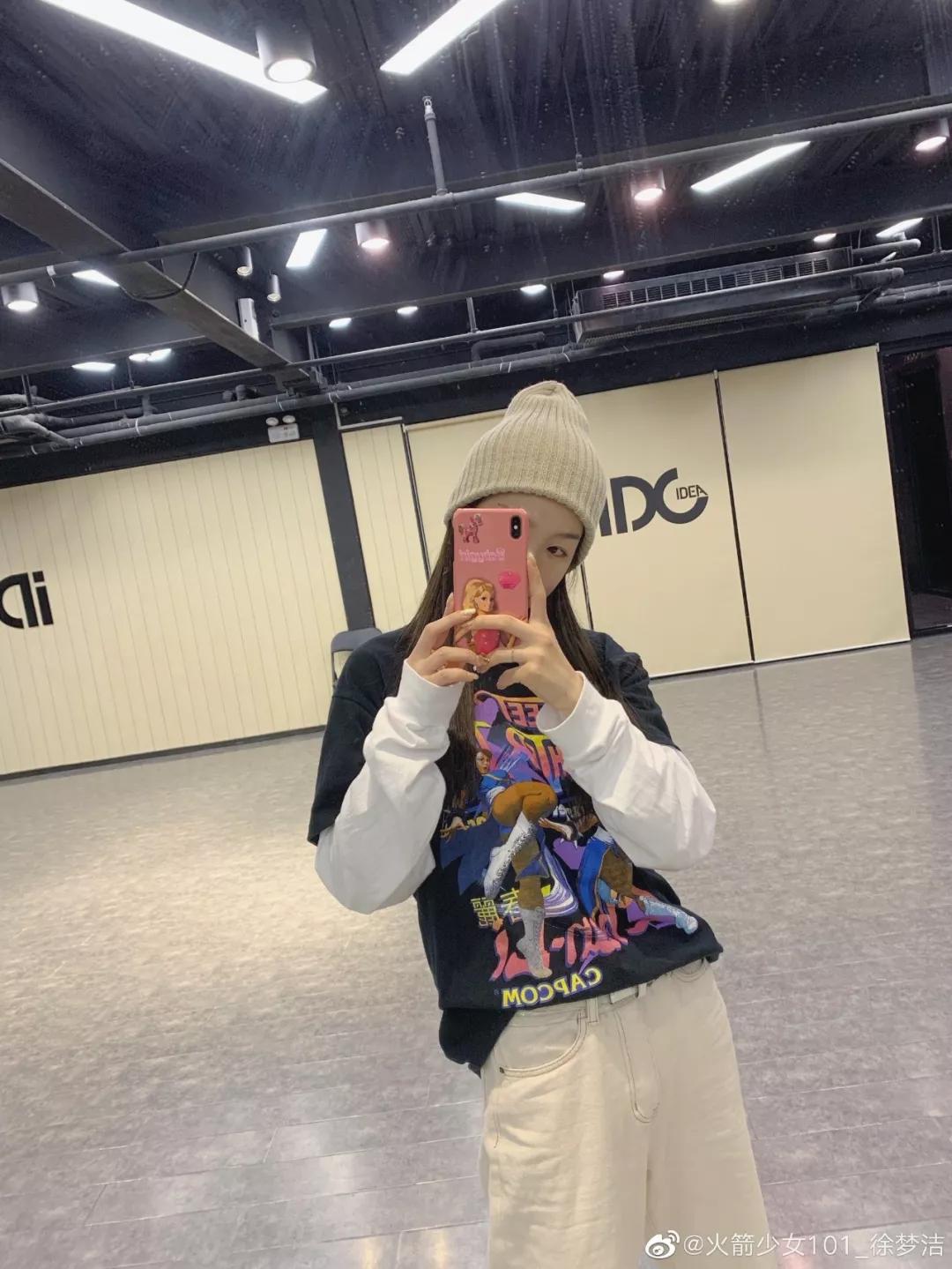 哪个女明星日常衣品最好,最近女明星衣品