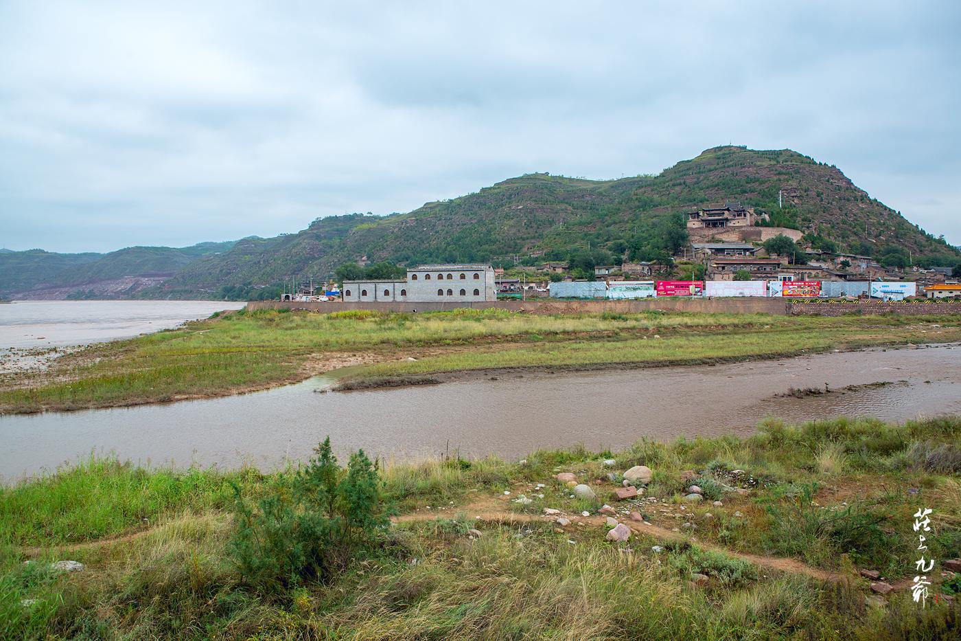 黄河上寂寥的碛口号大船留住了曾经的盛世繁华