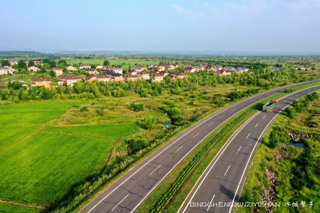 镜泊湖是堰塞湖吗,高山熔岩堰塞湖镜泊湖