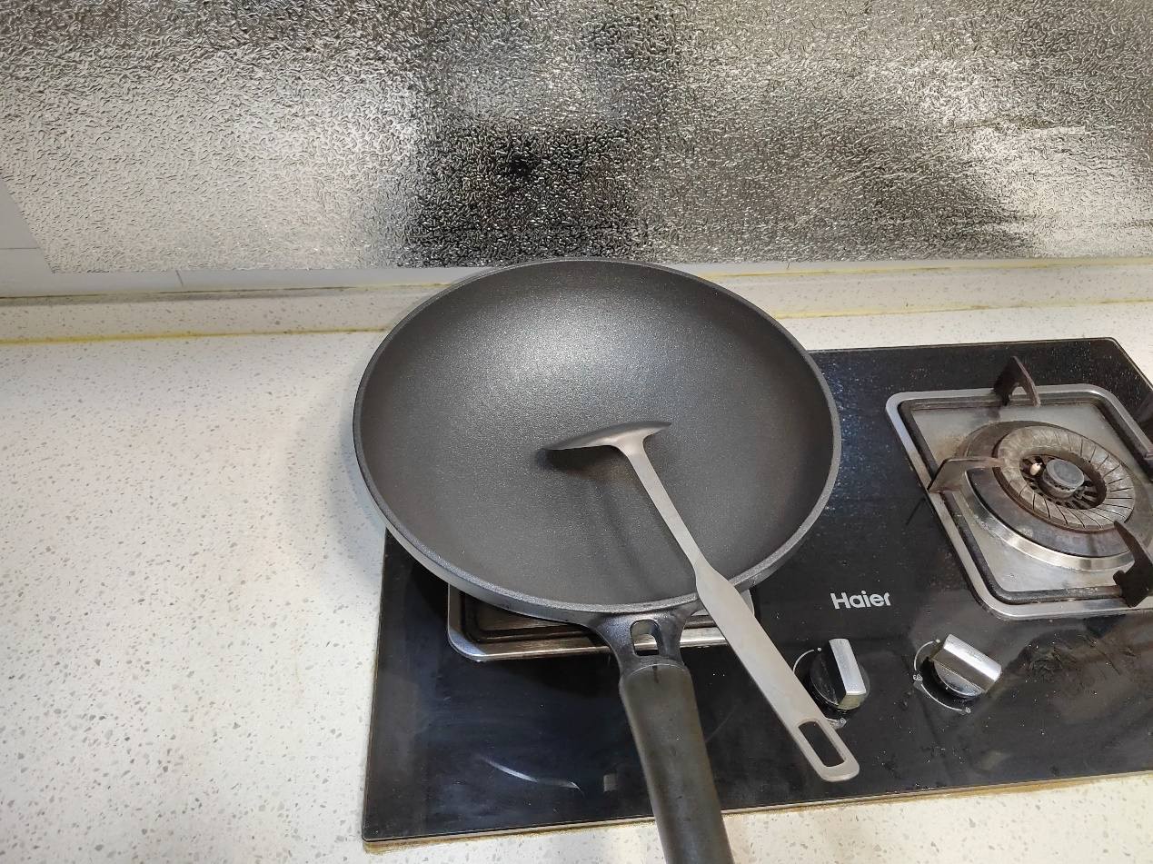 九阳晶钻耐磨不粘锅有涂层吗,九阳第二代晶钻耐磨不粘炒锅