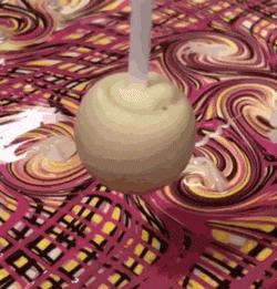 搞笑gif表面稳中带皮实则慌中带急,搞笑gif这才是真正的飙车王者