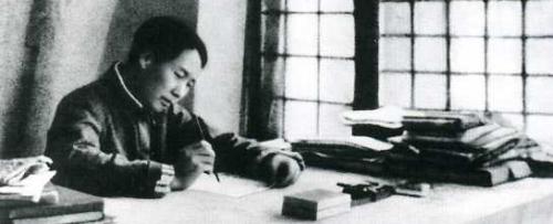 学习毛*东泽**战略思想,直面强敌威胁,实现祖国伟大统一