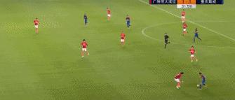 恒*史大**诗级连胜终结！国内球员1v4单挑恒大后防线破门，犹如梅西