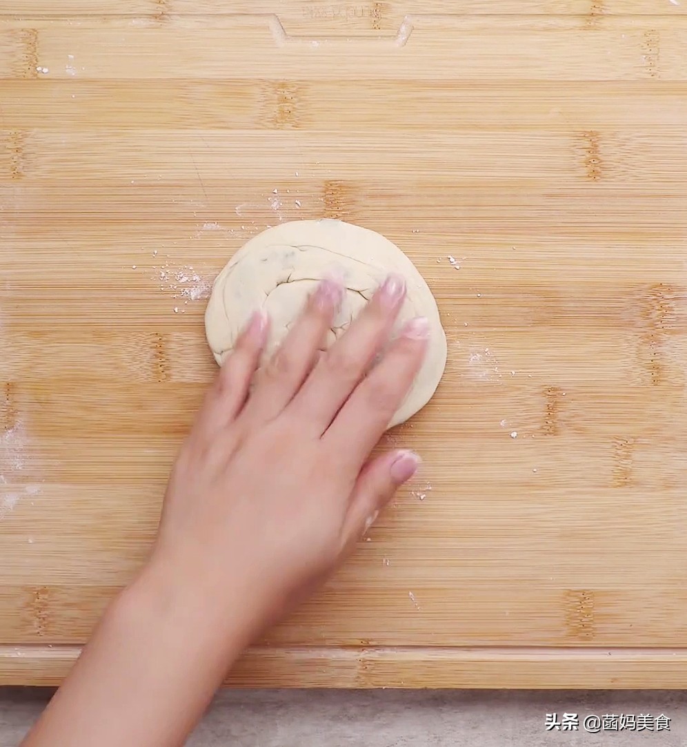 家常千层饼最家常的做法,营养早餐发面饼千层饼