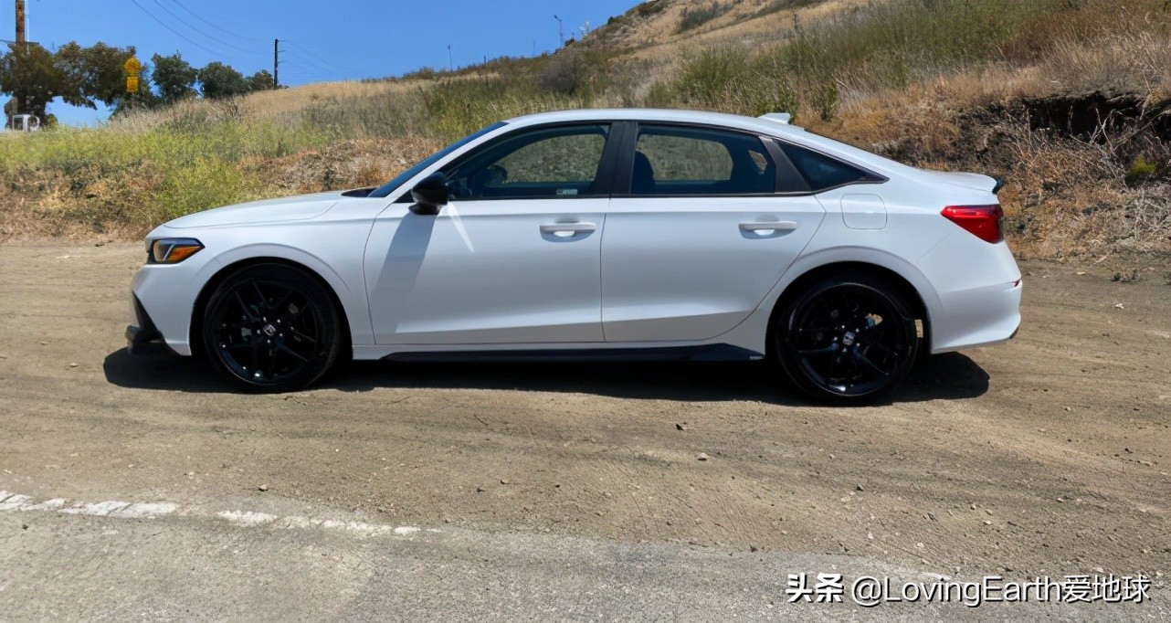 本田思域2022款还适合年轻人吗,2022年新款本田思域有什么缺点