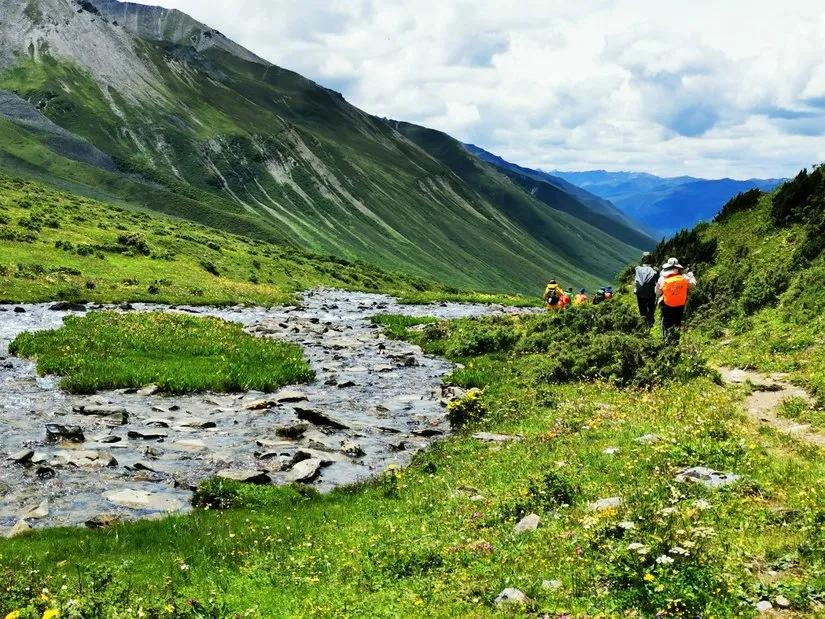 贡嘎山的徒步,贡嘎雪山大环线徒步游记