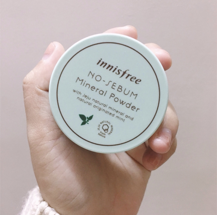 平价粉饼50元左右,300元控油粉饼