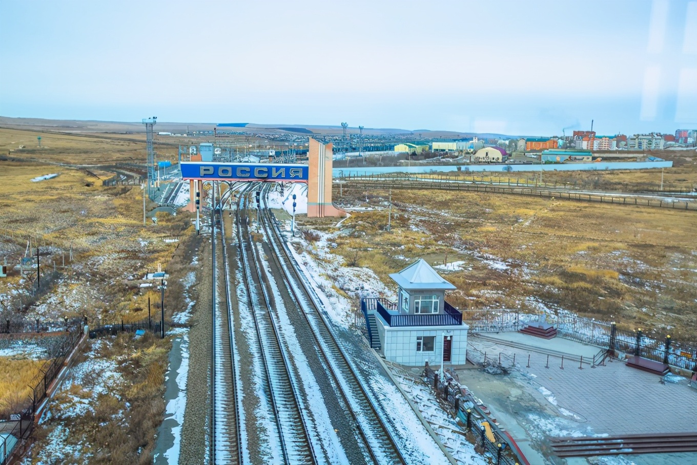 满洲里有什么好玩的口岸,游览满洲里国门