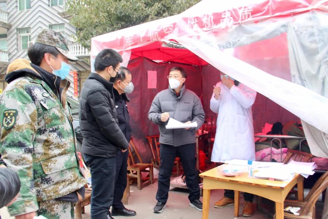 做到三个自觉,把三年疫情写成作文