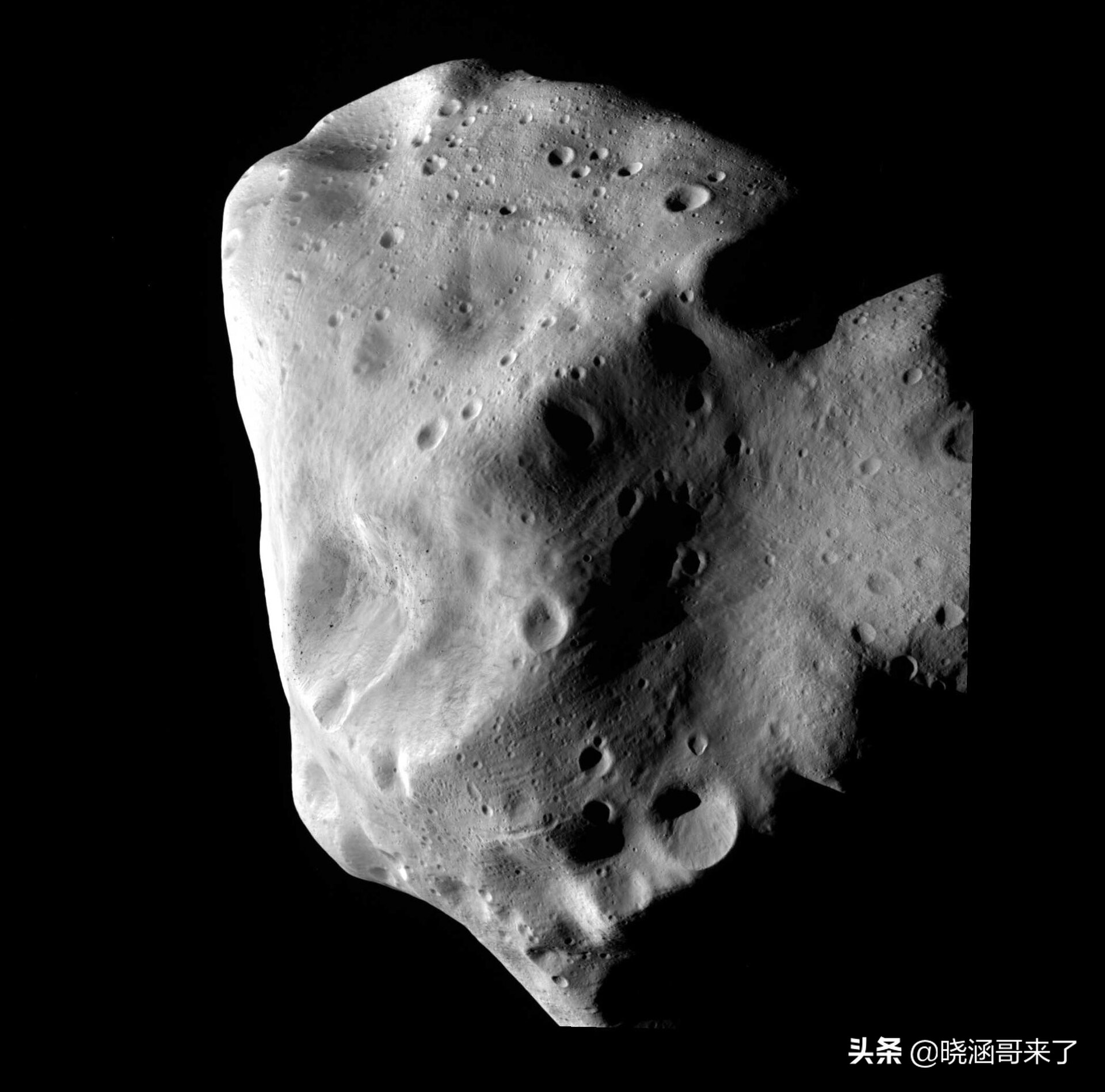10.4万亿公里的彗星,86年哈雷彗星经过地球照片