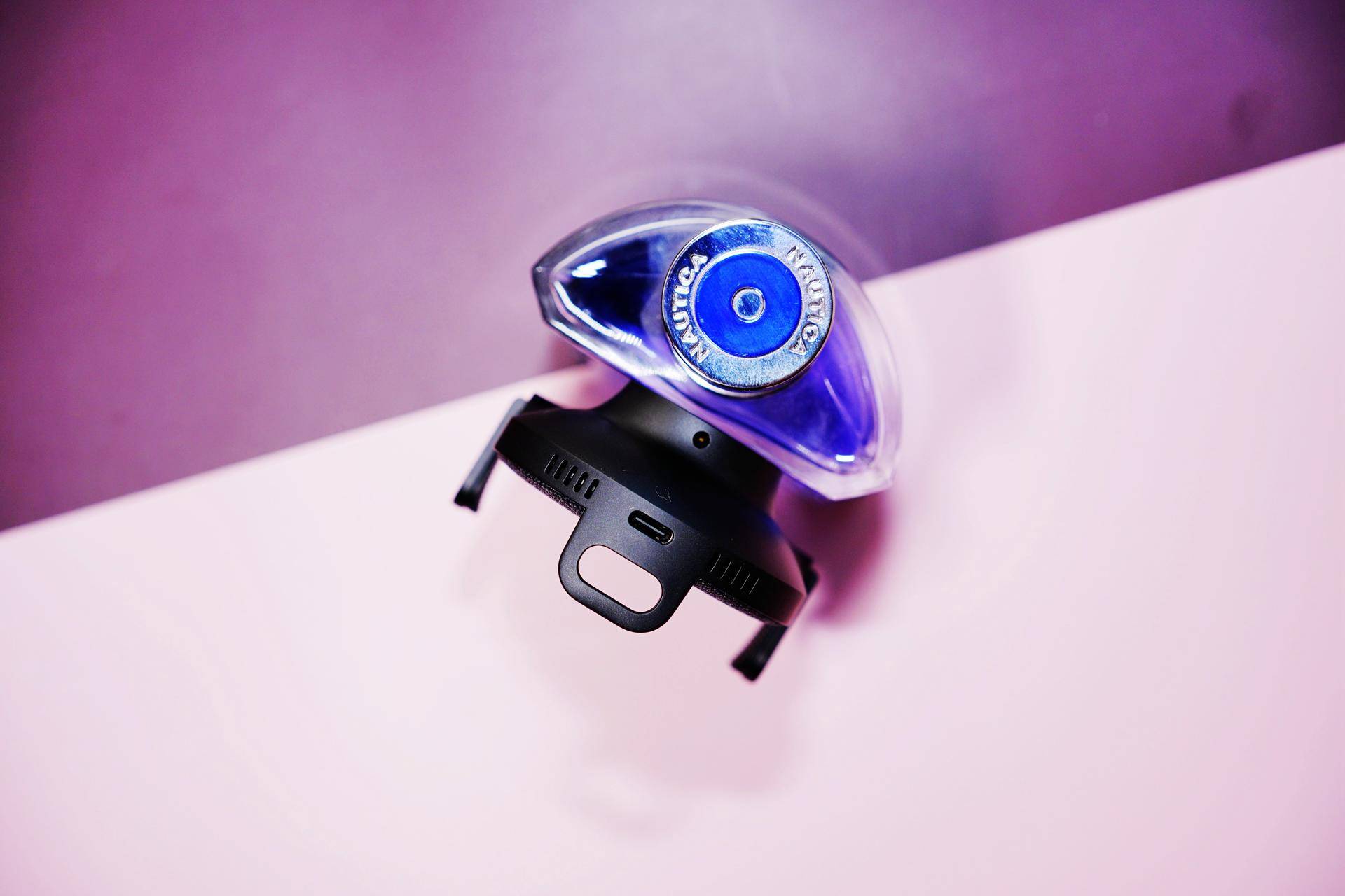 第一次用无线充电,华为第一代无线车充