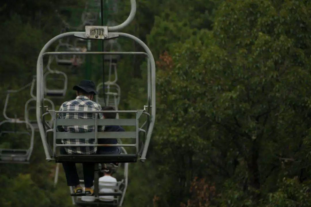 苍山徒步最全攻略｜夏末秋初去大理，苍山碧*欲色**流，洱海烟波浩渺