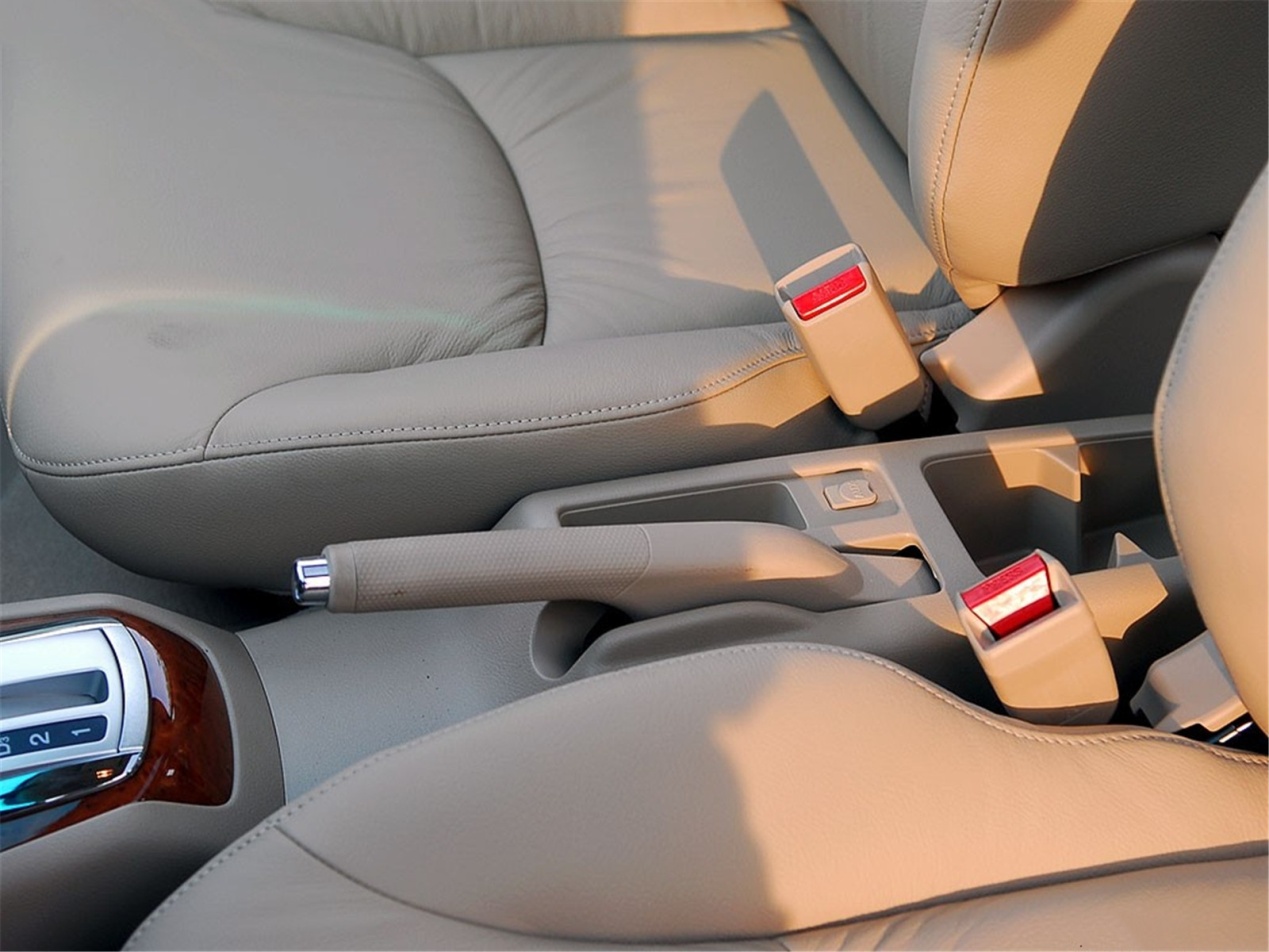 三厢飞度值得入手吗,1万2万多的飞度值得买吗