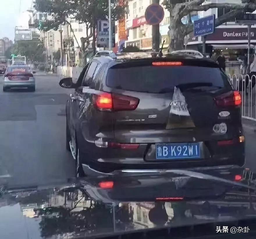 青岛本地人怎么喝青岛啤酒,青岛西海岸青岛啤酒