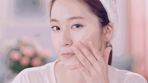 过了25岁脸上总是长痤疮,过了25岁脸上还是长痘