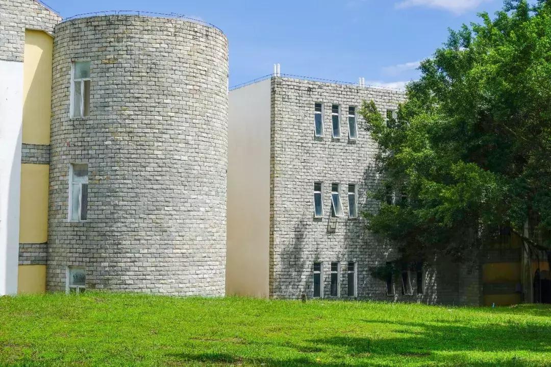 三亚学院21年新生报到,三亚学院新生入学教育