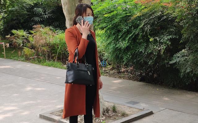 女主播瞒着父母去买一套房子,四川17岁女主播瞒着父母去买房子