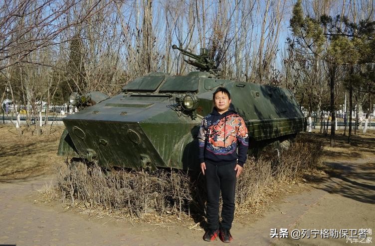 解放军轮式装甲车种类,中国军用八轮重型装甲车