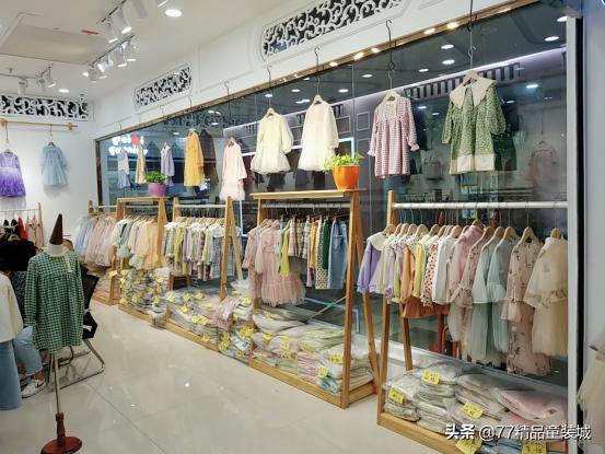 童装橱窗这样摆，再也不用担心业绩啦